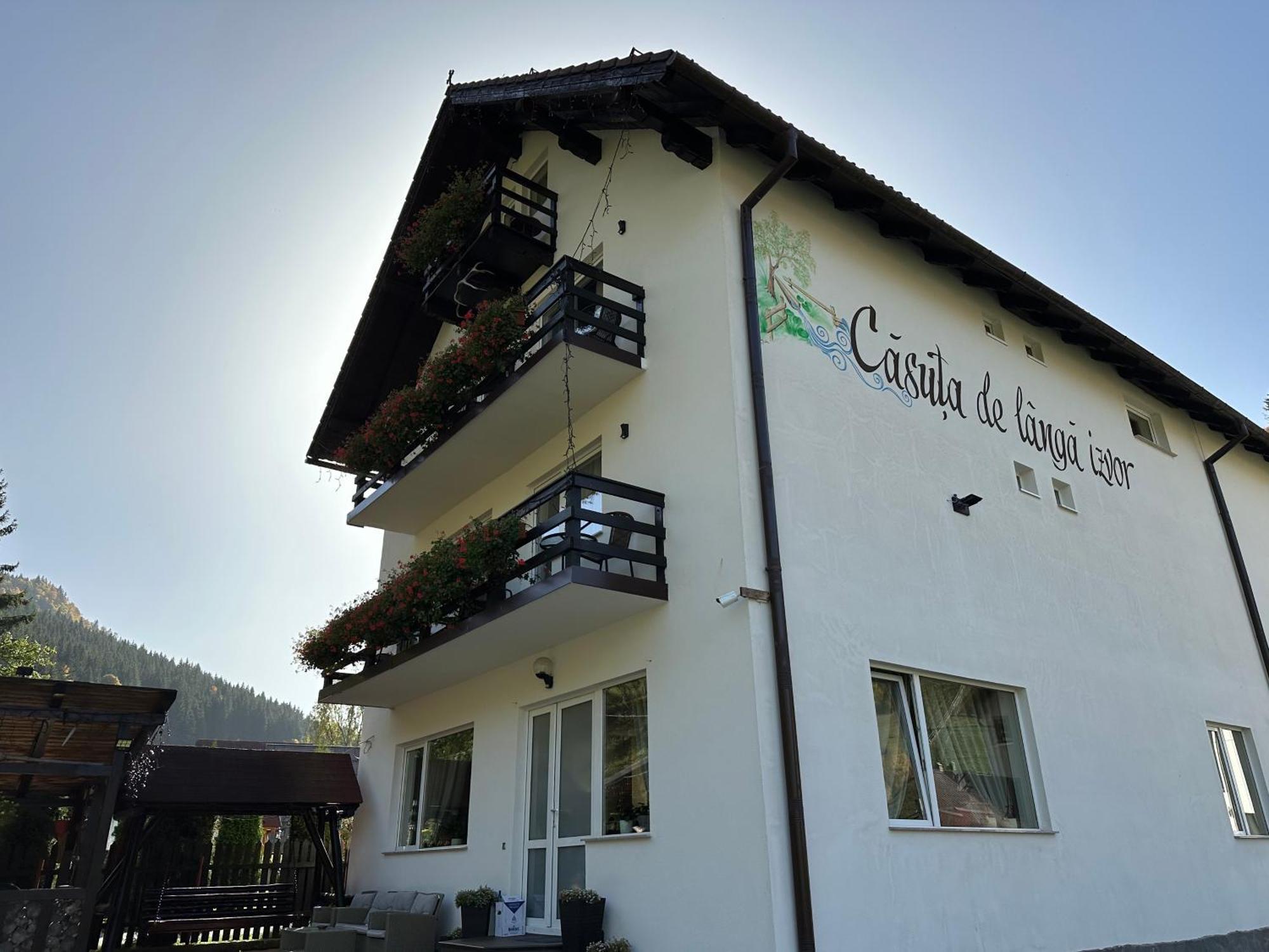 Casuta De Langa Izvor Hotel มัวเยชู เด ซุส ภายนอก รูปภาพ