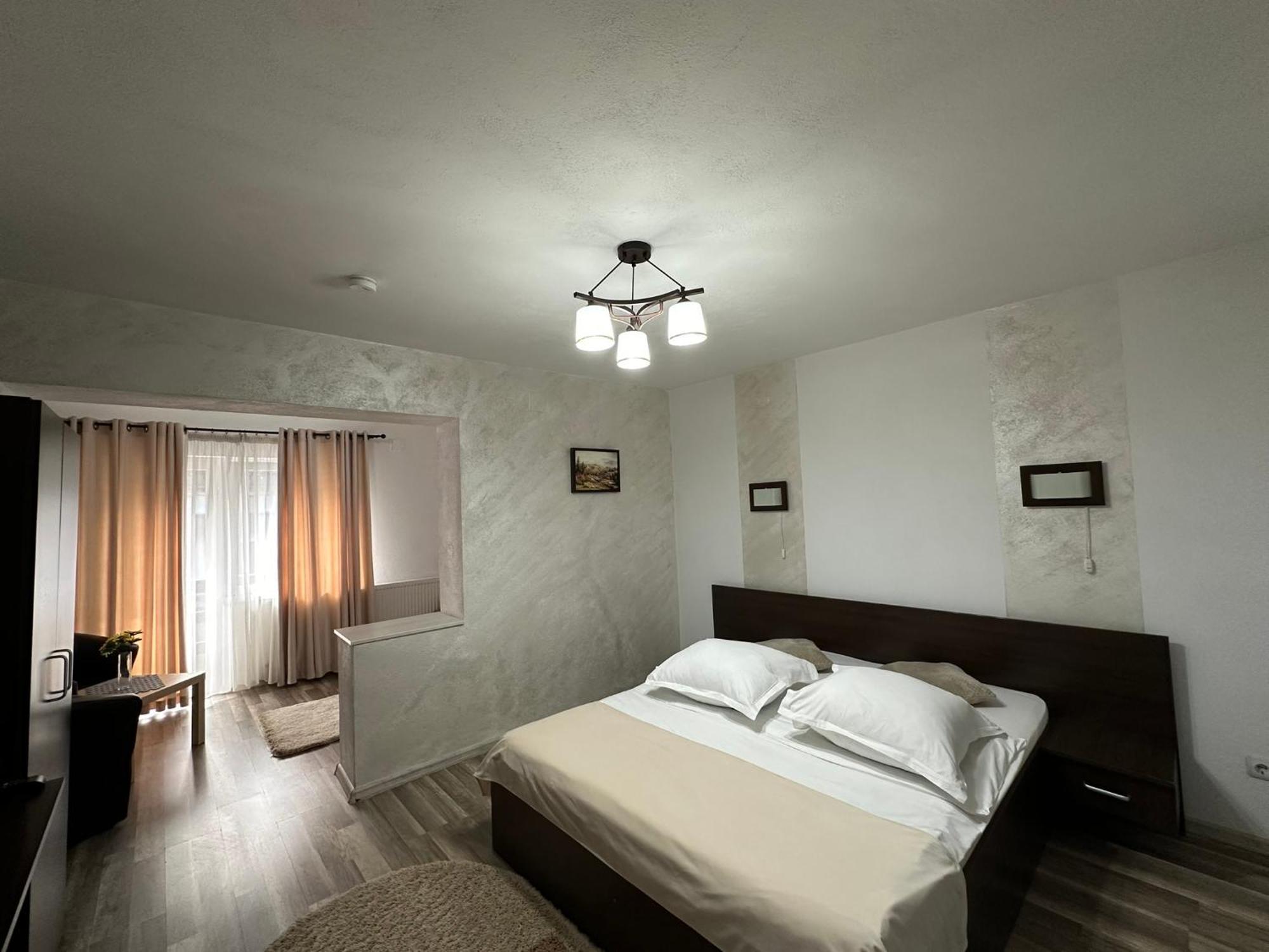 Casuta De Langa Izvor Hotel มัวเยชู เด ซุส ภายนอก รูปภาพ